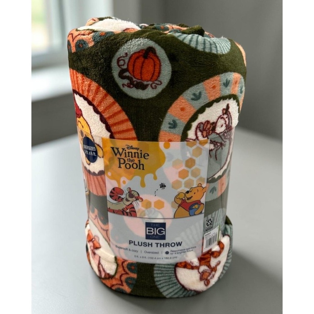 Disney Winnie the Pooh The Big One Harvest Plush Throw Blanket 60x72 in